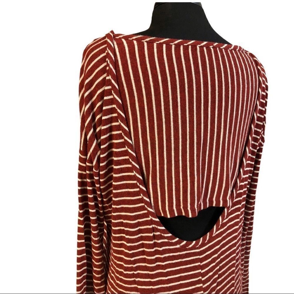 𝅺bp Striped Open Back Long Sleeve Top Size M - Picture 6 of 9